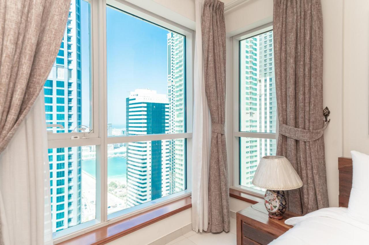 Higuests - Spacious Next To Harbour & Marina *